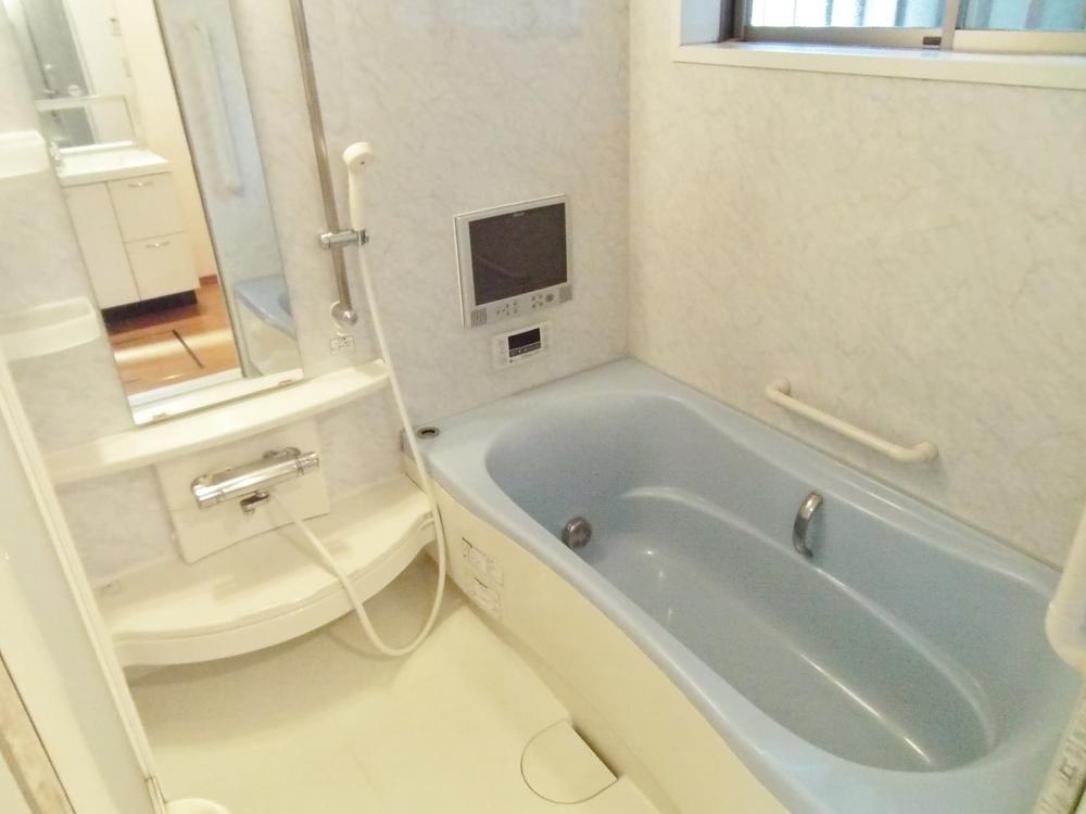 Bathroom. Is one tsubo type bathroom