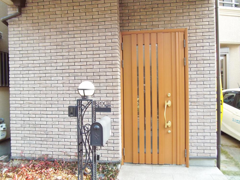 Entrance. Entrance decorated with tile