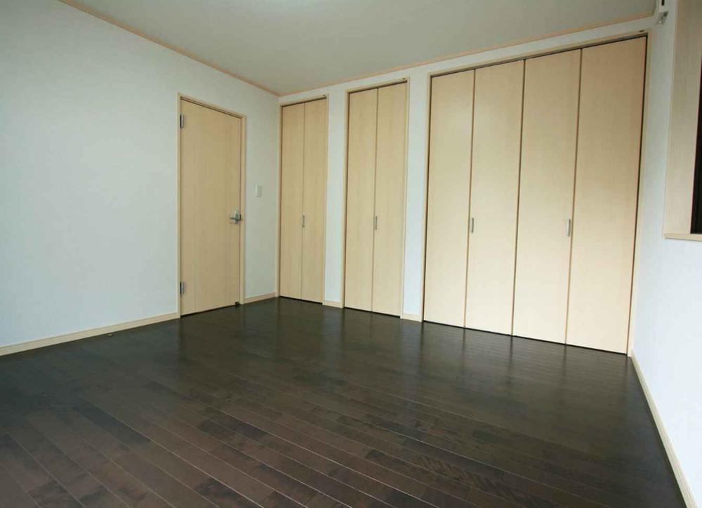 Non-living room. 1 Kaiyoshitsu (8 quires)