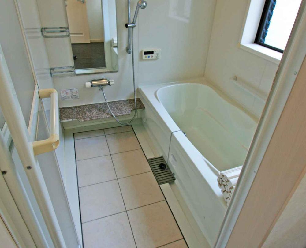 Bathroom. The second floor in the bathroom Available