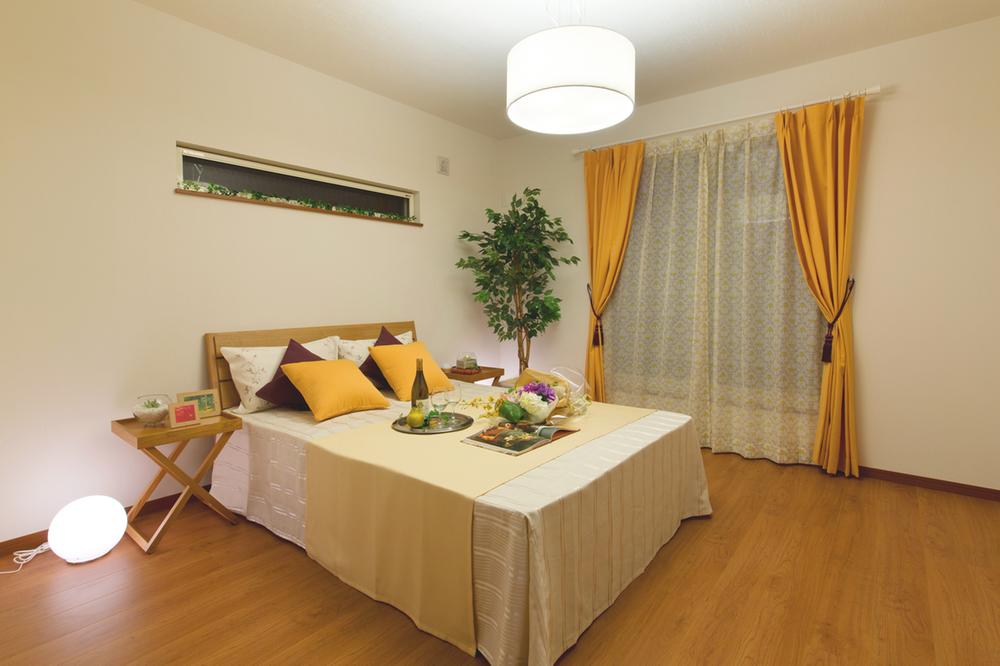 Model house photo. The spacious master bedroom was in on a private space. Balcony adjacent, You can enjoy a time of relaxation. (No. 11 land model house shooting photos)