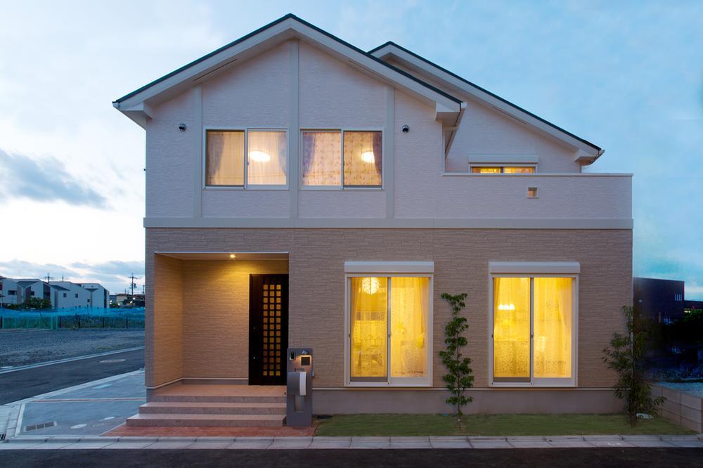 Local appearance photo. Local (early May 2013) Shooting