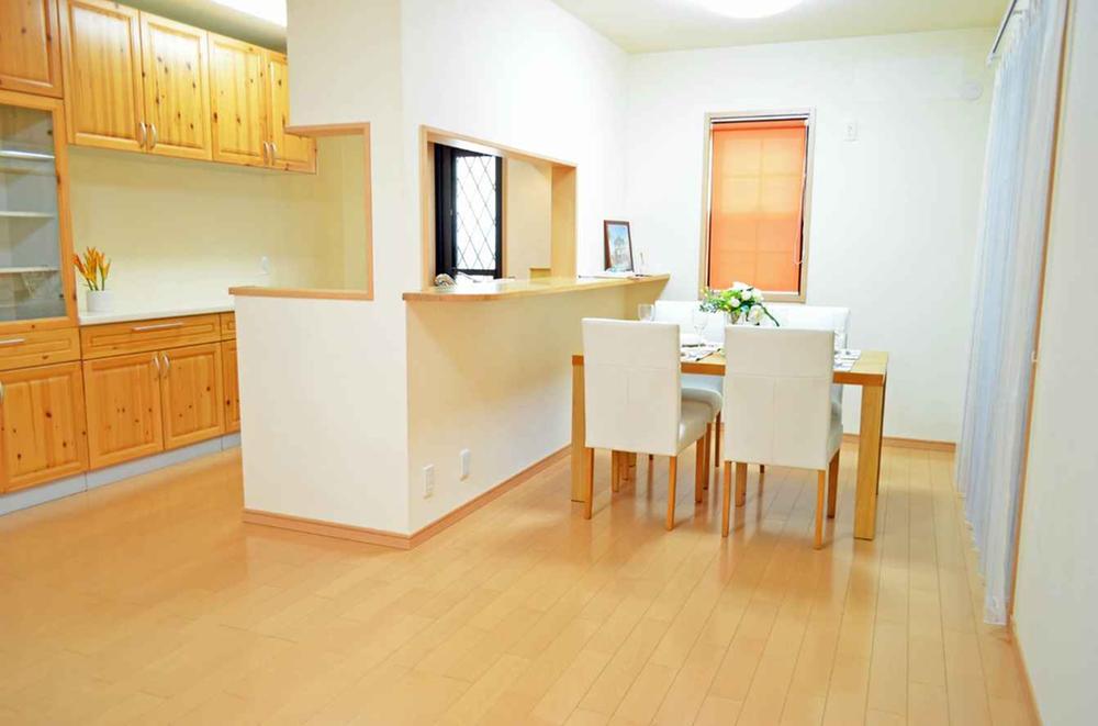 Living. Indoor (09 May 2013) Shooting