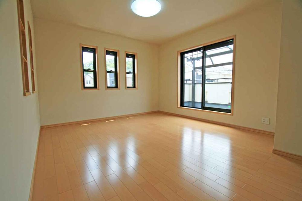 Non-living room. Western-style (balcony side)