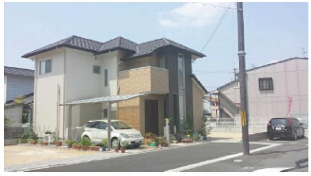 Local photos, including front road. Local (June 2013) Shooting