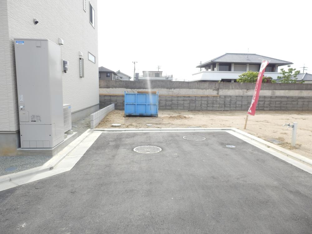 Local appearance photo. Before road!