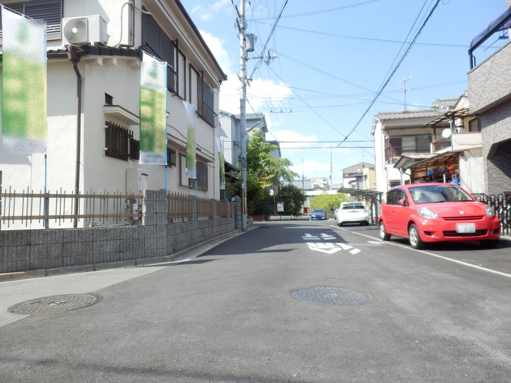 Local photos, including front road. Southeast corner lot