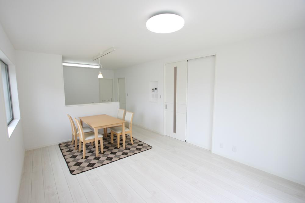 Living. Indoor (12 May 2013) Shooting