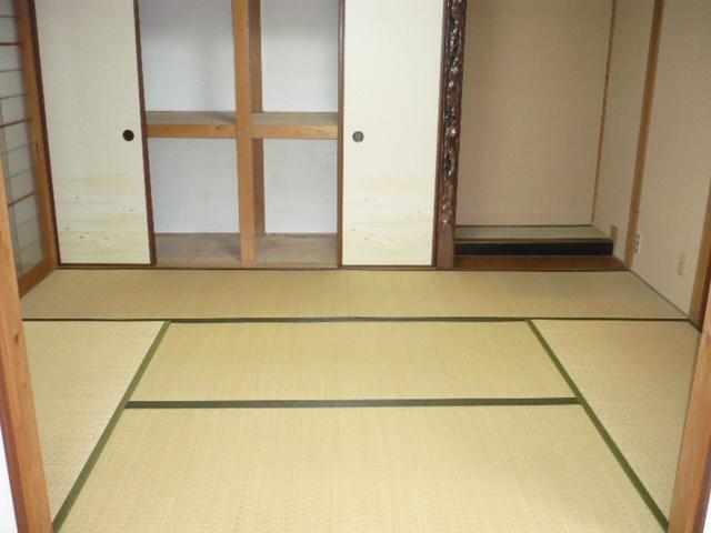 Non-living room. First floor Japanese-style room