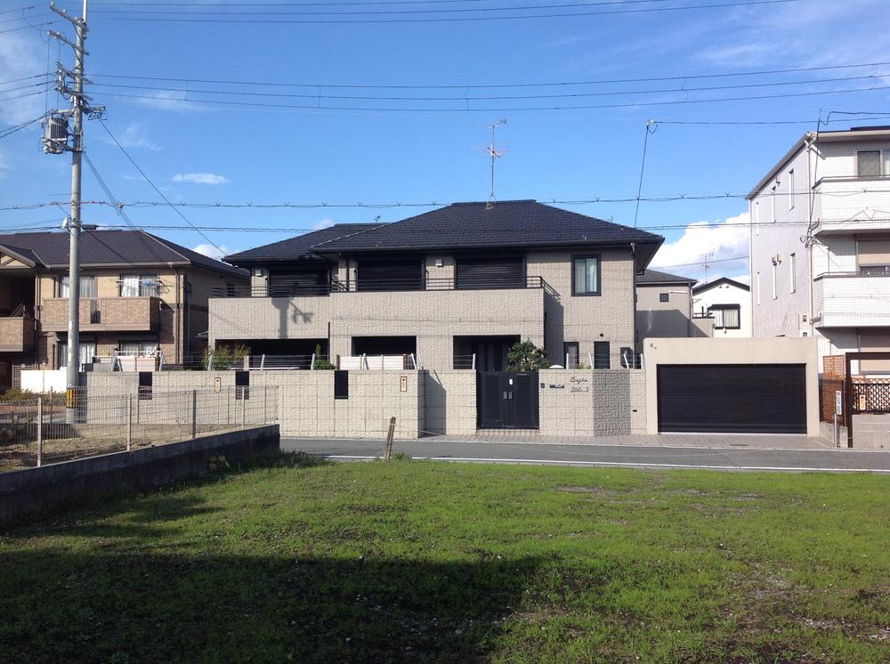 Local appearance photo. Local (11 May 2013) Shooting