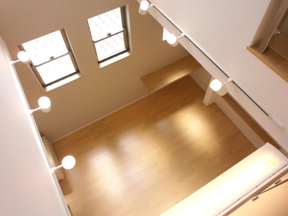 Local model house photo