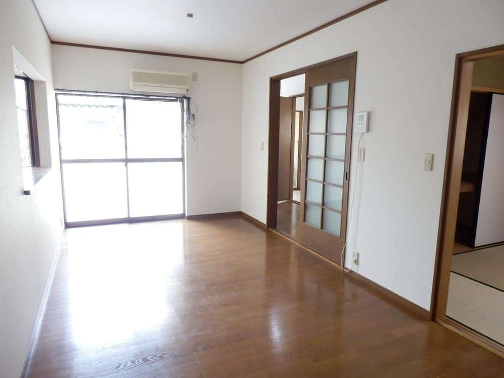 Living. LDK10.5 Pledge