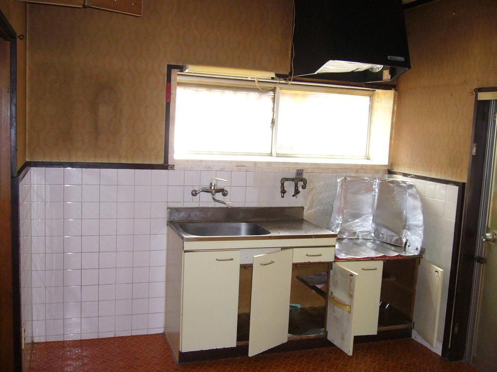 Kitchen. Indoor (07 May 2013) Shooting