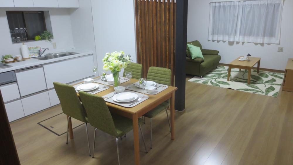 Living. Open House implemented from this week! 