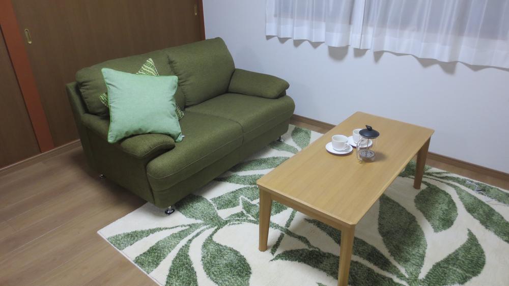 Living. New sofa ・ Table gift! 