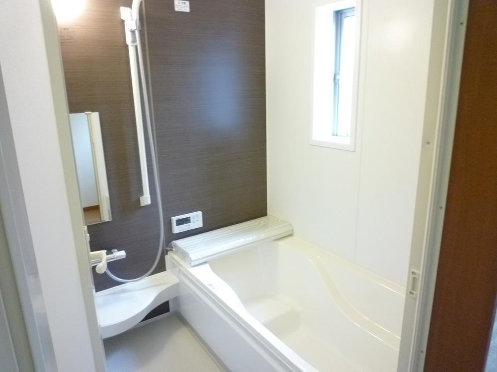 Same specifications photo (bathroom). The company construction cases
