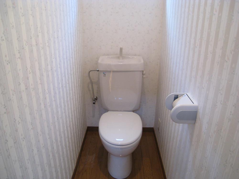 Toilet. Second floor toilet