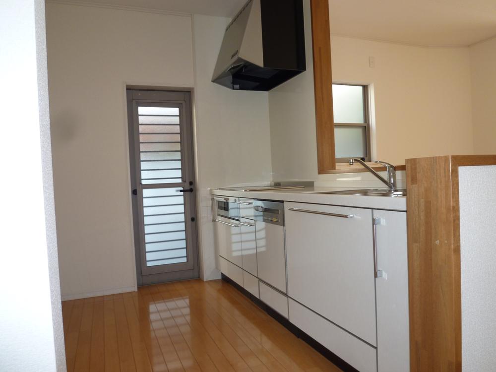 Kitchen. Face-to-face kitchen