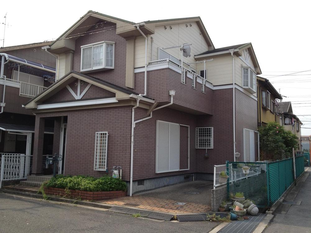 Local appearance photo. Local (06 May 2013) Shooting