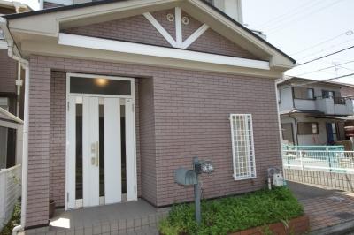 Local appearance photo. Local (06 May 2013) Shooting