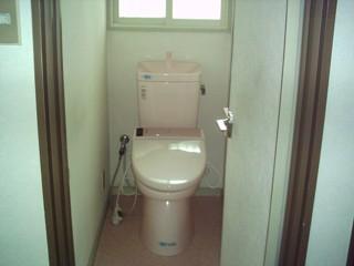 Toilet. Indoor (September 2013) Shooting