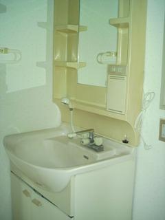 Wash basin, toilet. Indoor (September 2013) Shooting