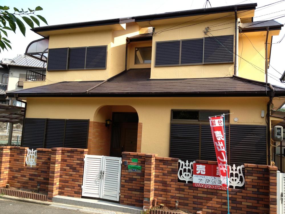 Local appearance photo. Local (07 May 2013) Shooting