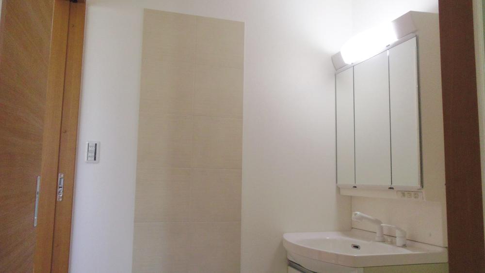 Bathroom. Ecocarat use of hygroscopic