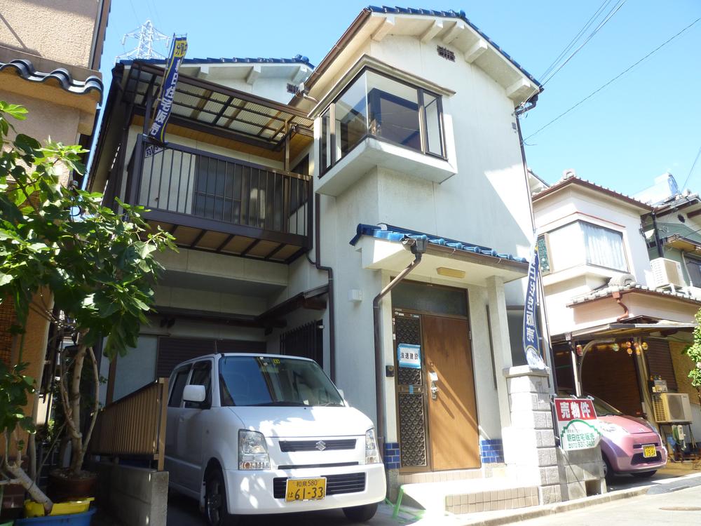 Local appearance photo. It is a quiet residential area. 