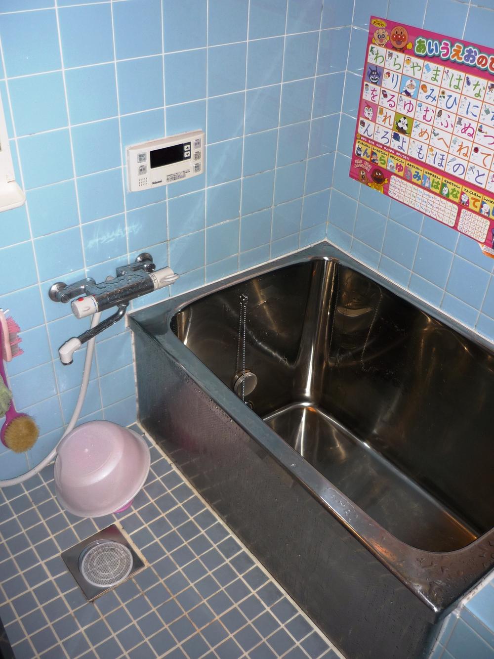 Bathroom. Indoor (September 2013) Shooting