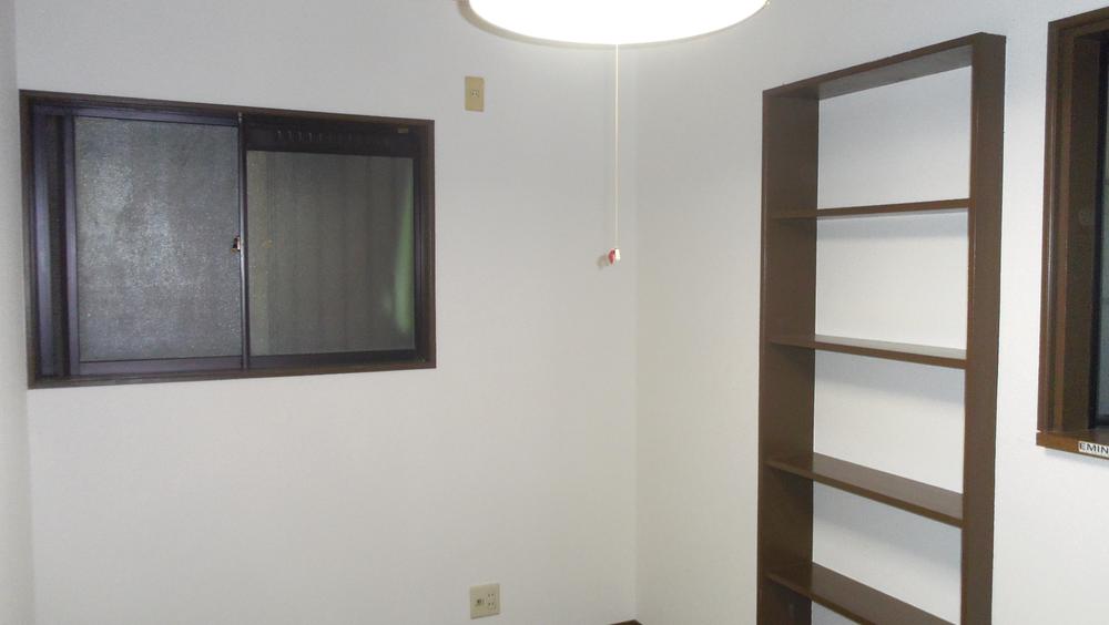 Non-living room. It will be 1F of Western-style rooms. 