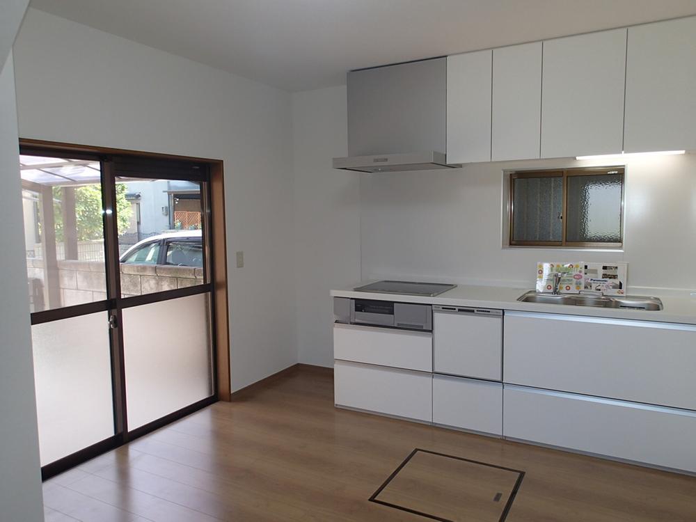 Kitchen. Indoor (09 May 2013) Shooting