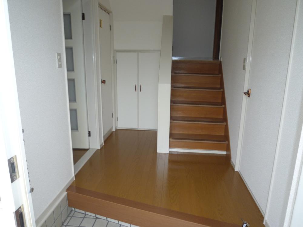 Entrance. Bright entrance