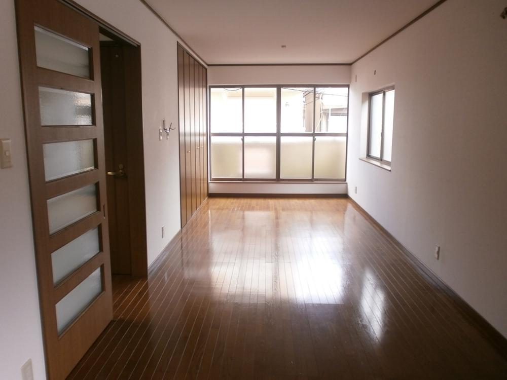 Living. Living 12.7 Pledge