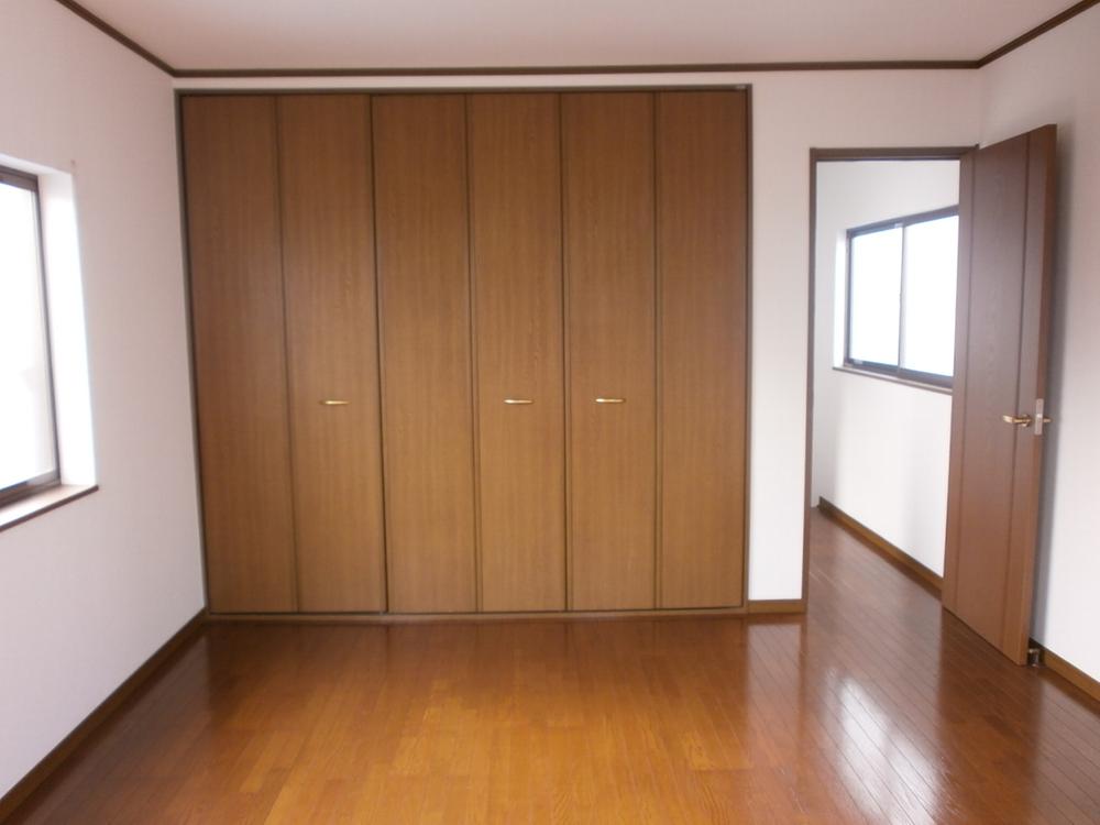 Non-living room. Storage also plenty