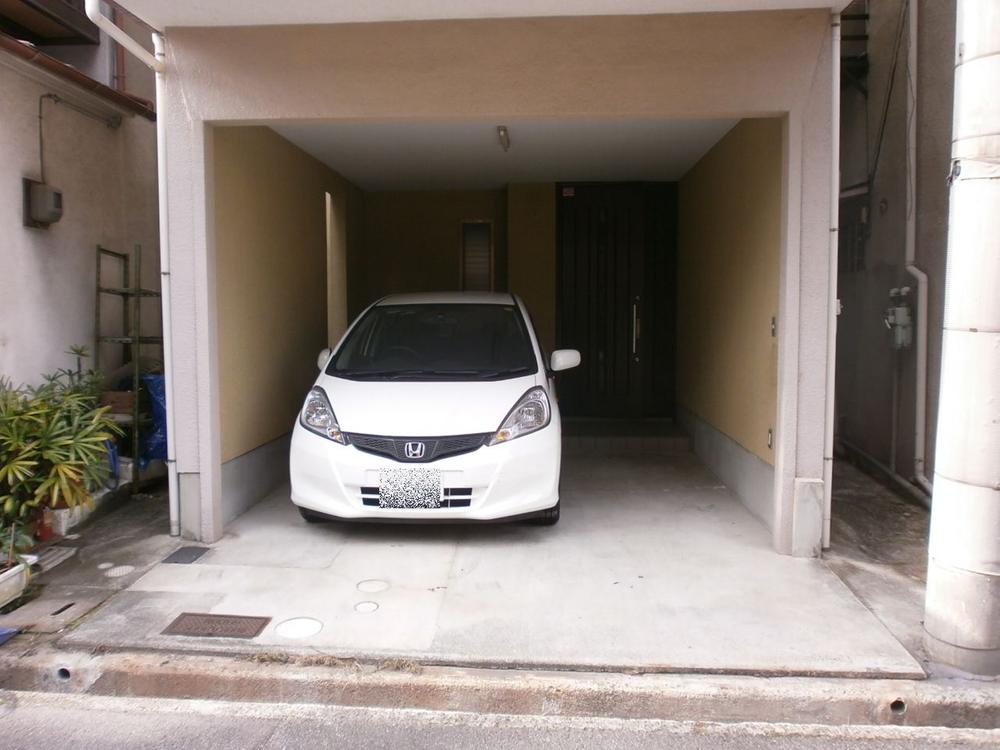 Parking lot. Built-in garage