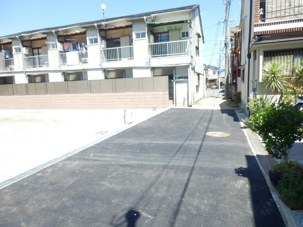 Local photos, including front road. Before the road is like this!