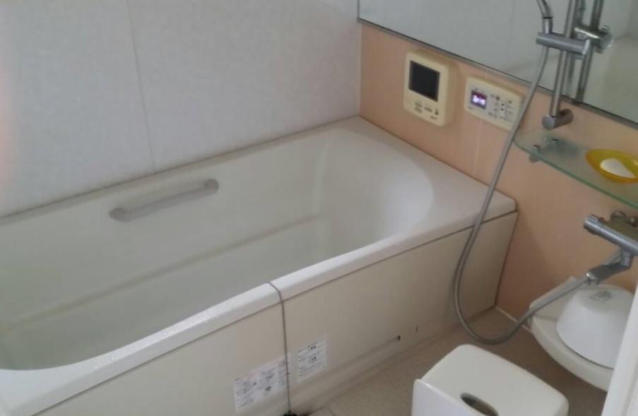 Bathroom. Second floor bathroom is not in the mind around the eyes, There is also a sense of relief