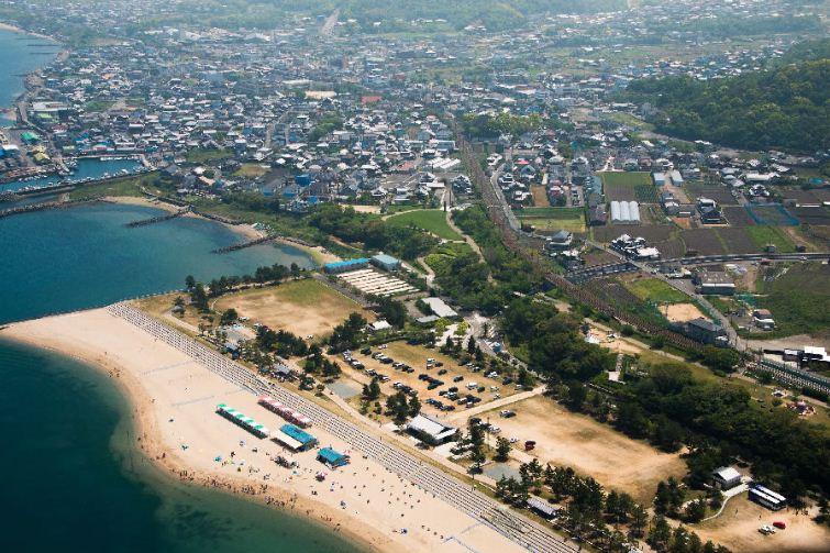 aerial photograph. A 5-minute walk from the house to the beach, Is the best location to receive spent the holiday that was laid-back and a 1-minute walk to a large park.