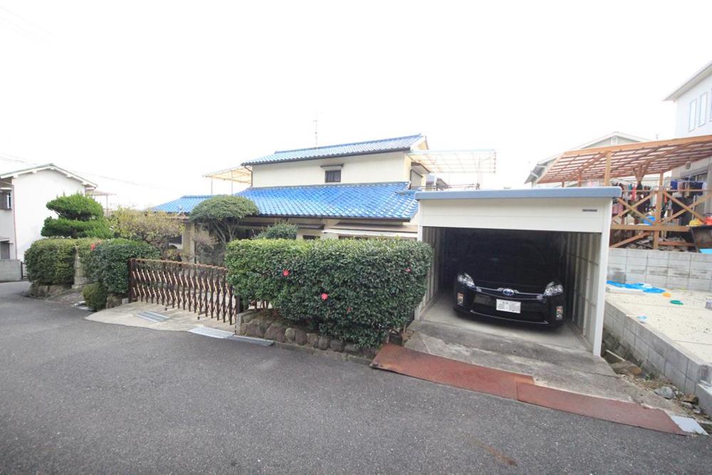 Local appearance photo