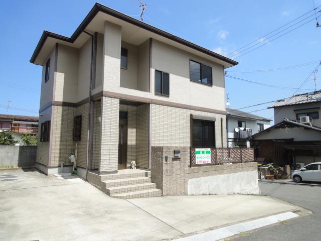 Local appearance photo.  ◆ Front road width 6m more than in the southeast corner lot ◆ 