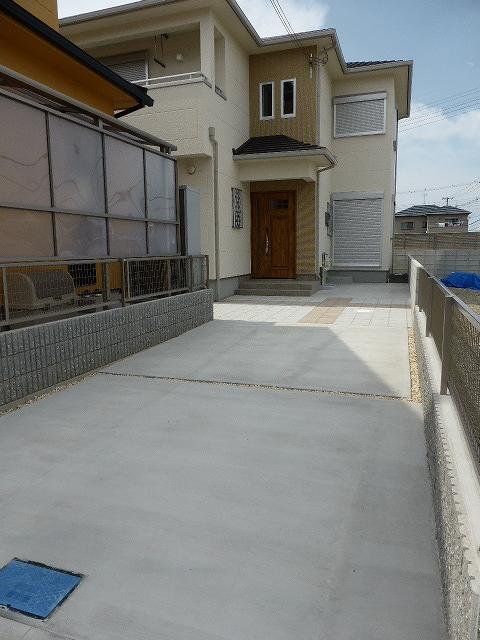 Parking lot. Car 2 car parking spaces