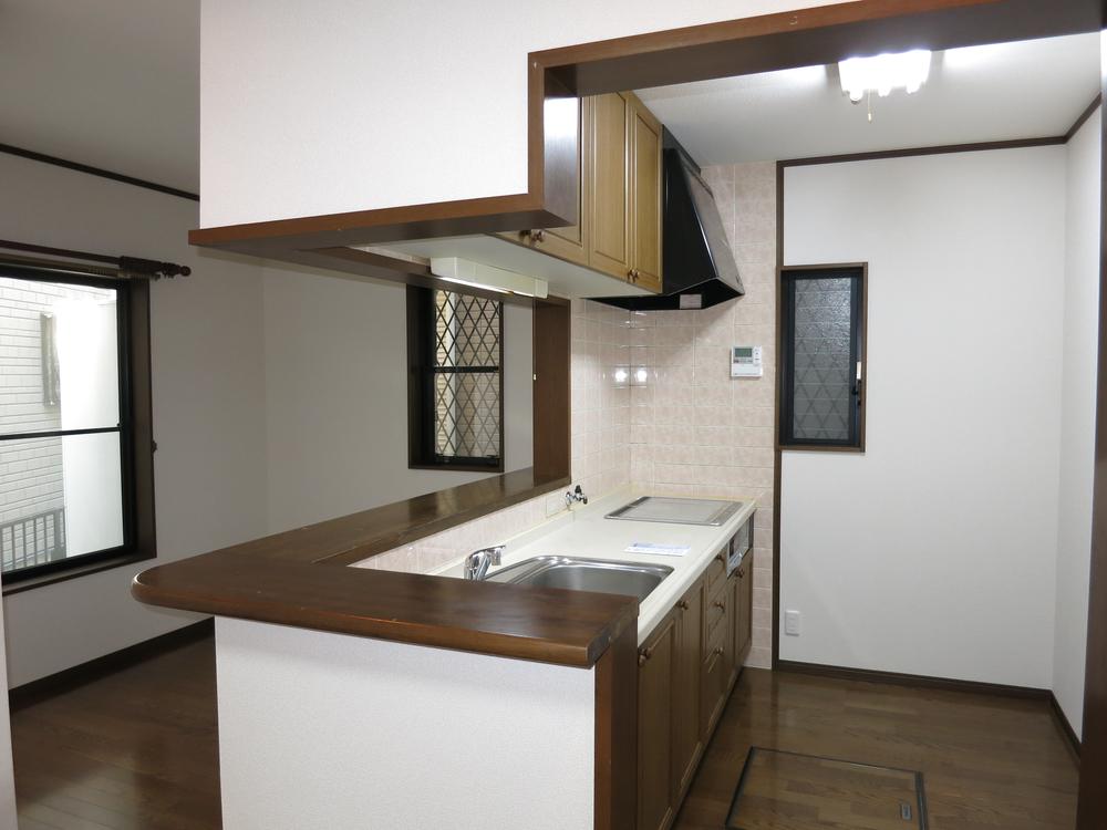 Kitchen. Indoor (11 May 2013) Shooting