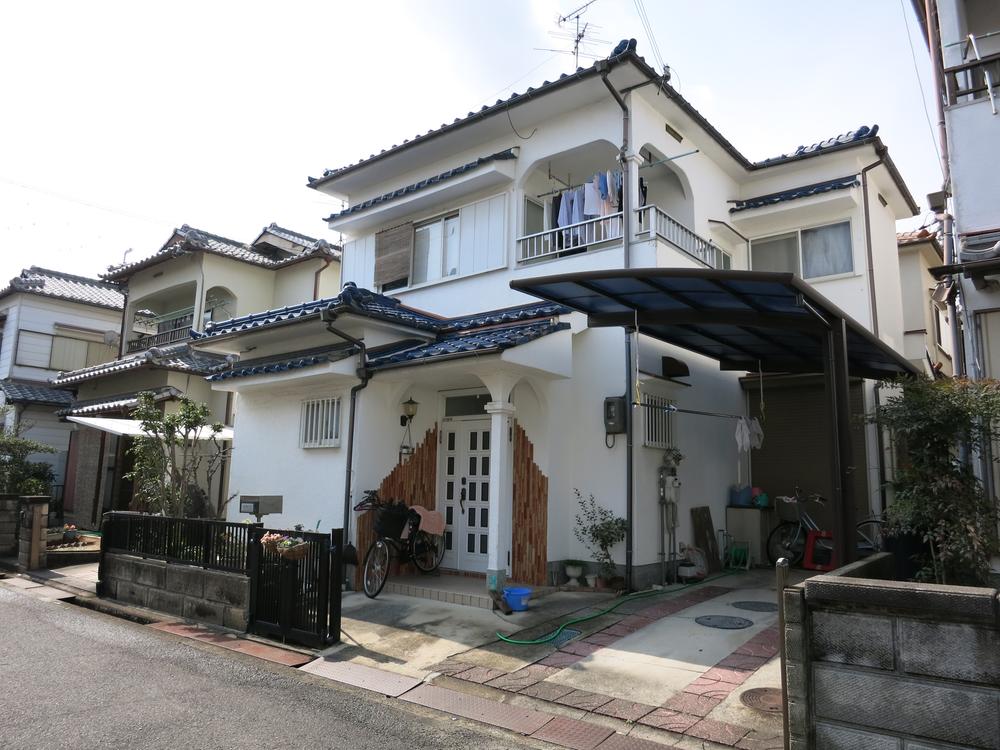 Local appearance photo