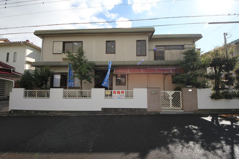 Local appearance photo