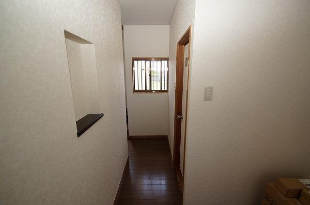 Entrance. Cross re-covered settled