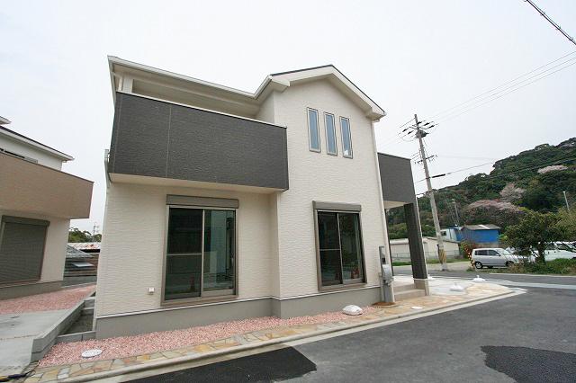 Local photos, including front road