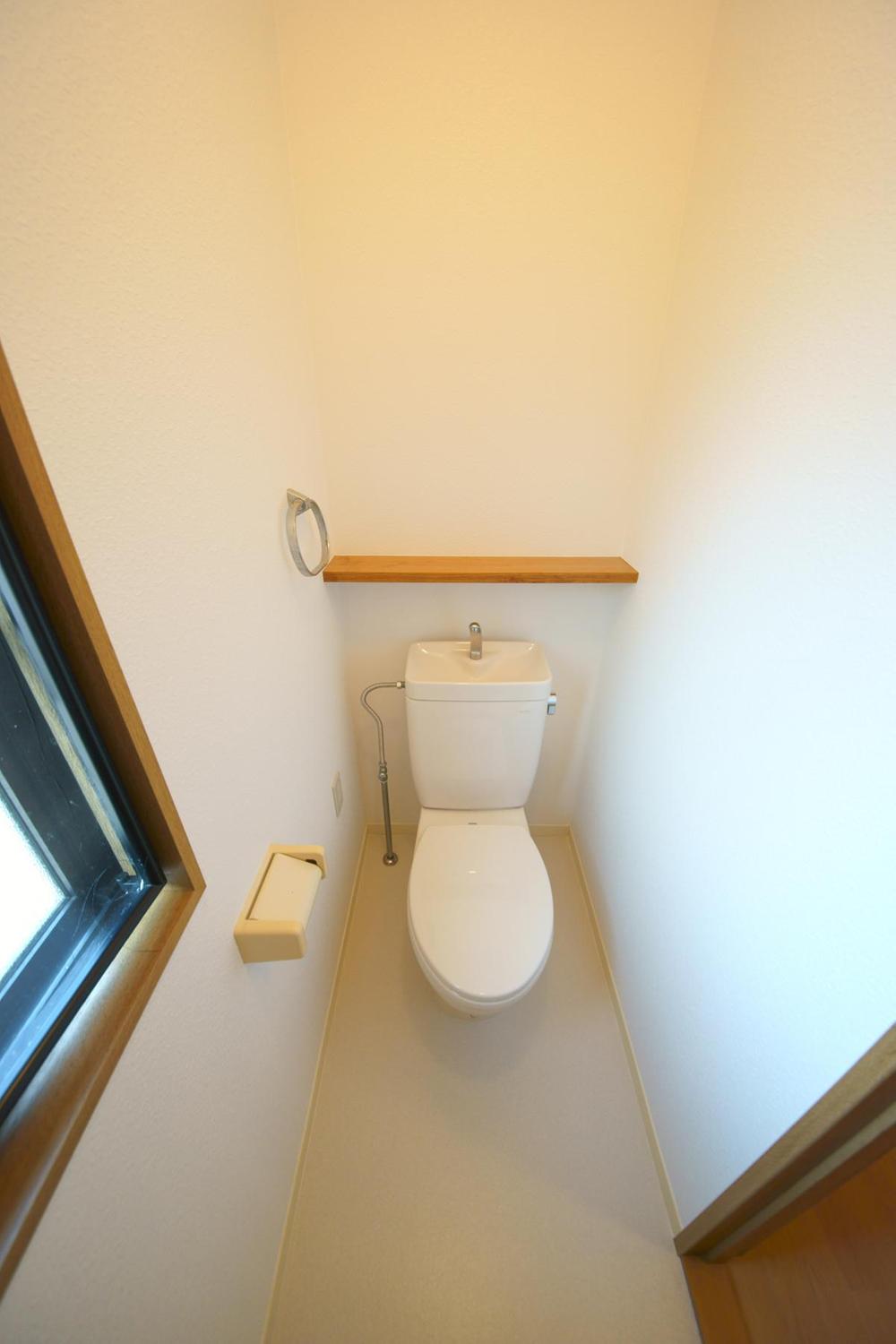 Toilet. 2013 September shooting