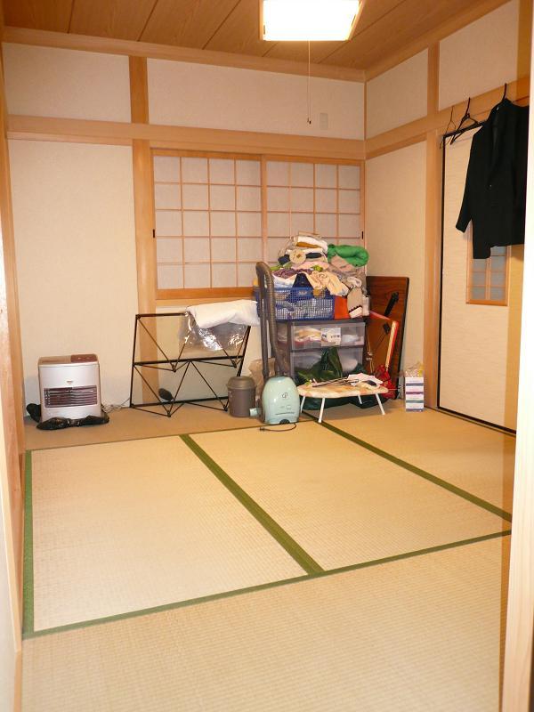 Other introspection. Japanese style room