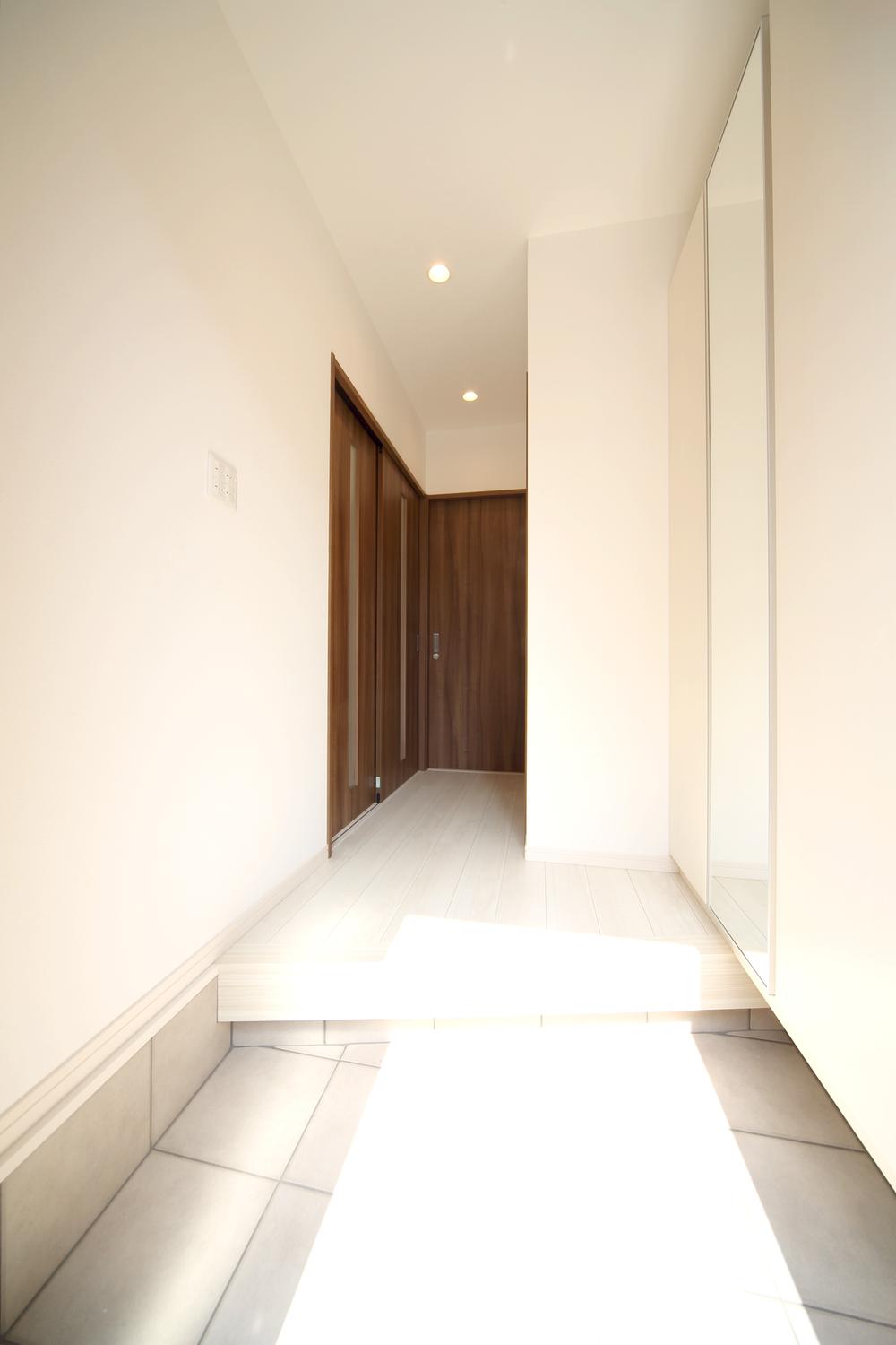 Entrance. Local (August 2013) Shooting